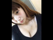 スマホ個人撮影　童顔爆乳妻とのハメ撮り動画が写真と一緒に流出！